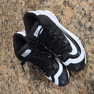 Boys Nike Hurrache Baseball Cleats Size 3.5